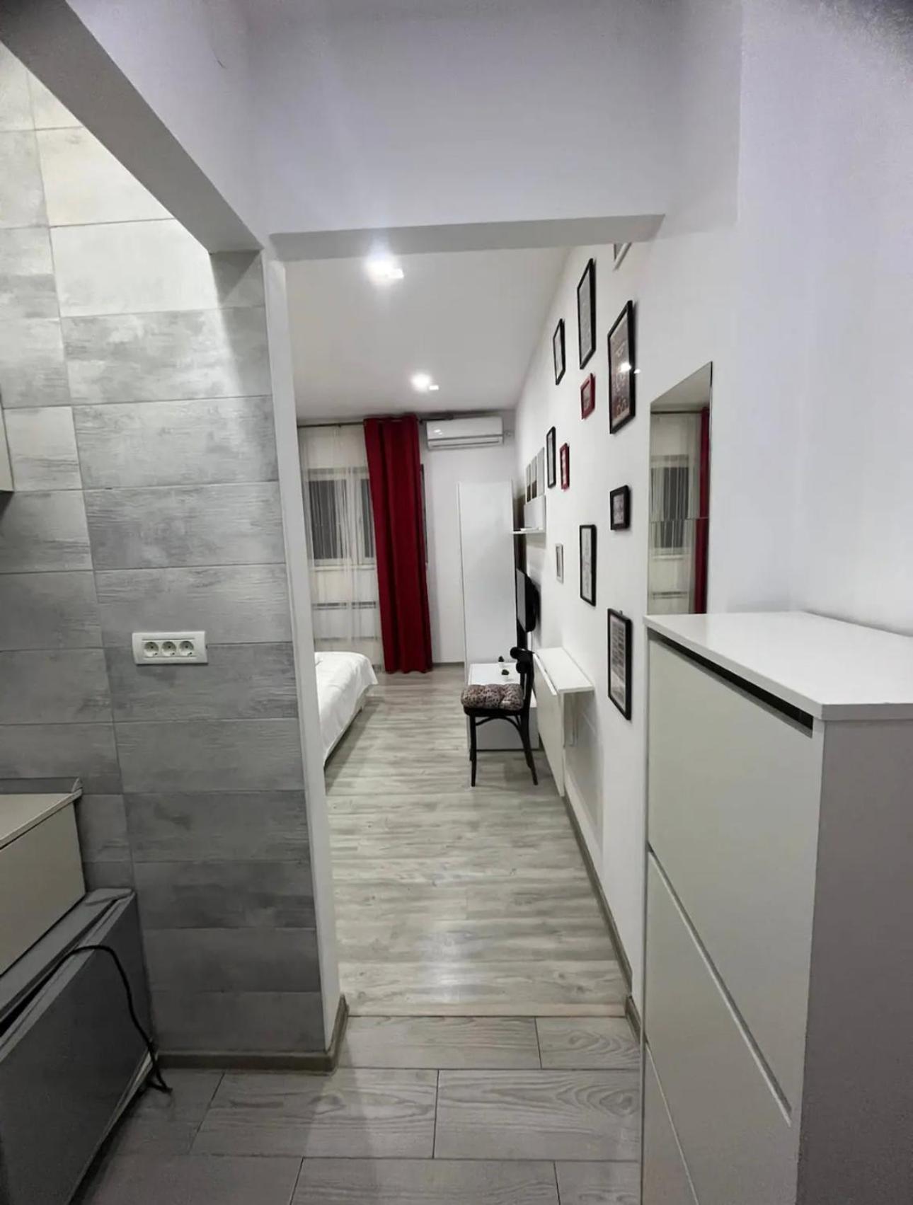Amazing Location In The City Center Букурещ Екстериор снимка