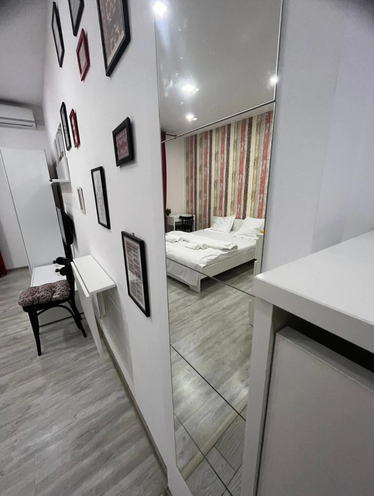 Amazing Location In The City Center Букурещ Екстериор снимка